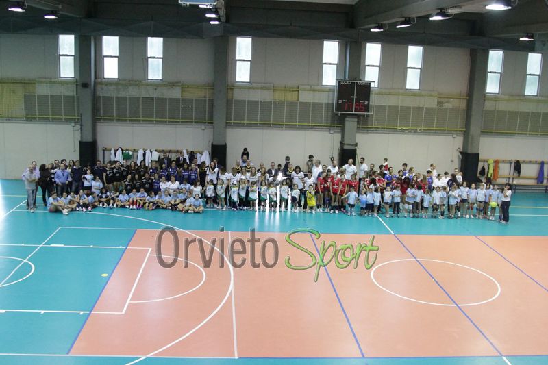 Il Volley Team Orvieto si è presentato alla Città. Passerella ufficiale per tutte le squadre