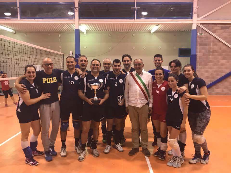 La Libertas Pallavolo vince la Etruscan Volley League. Donato un defibrillatore al comune di Ficulle