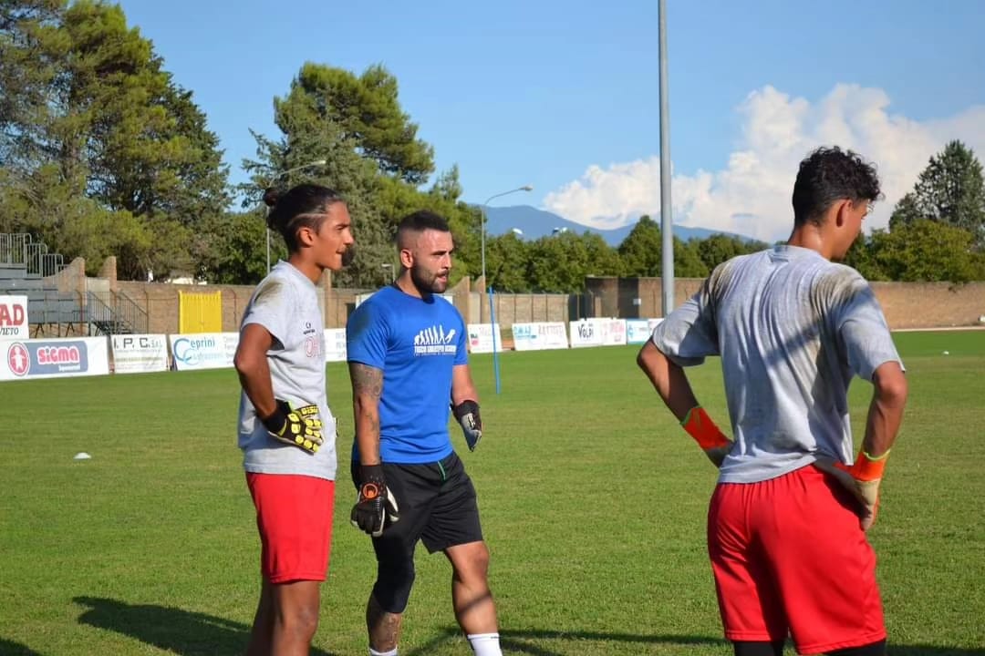 Orvietana, allenamento speciale per i portieri con Maurizio Castelli, numero uno della Roma Calcio Amputati e della Nazionale Amputati